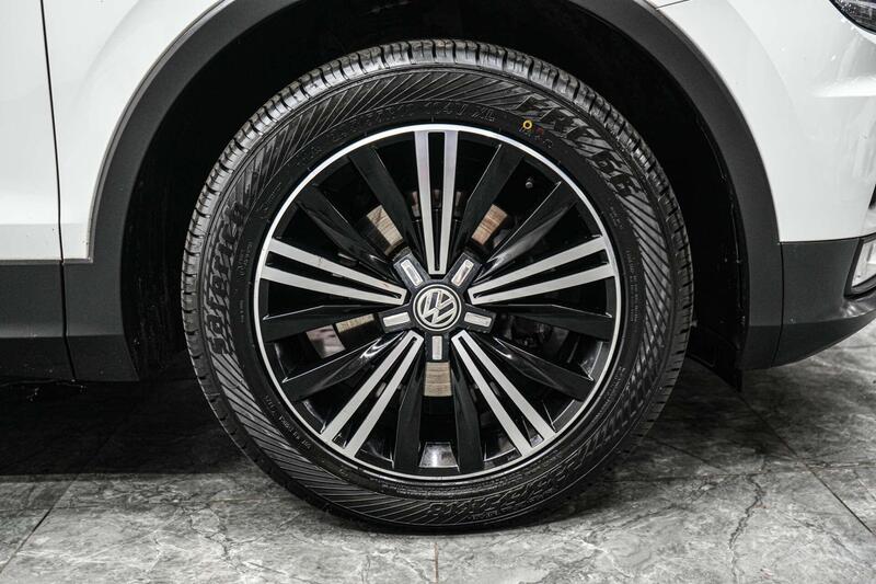 Volkswagen Tiguan view 7