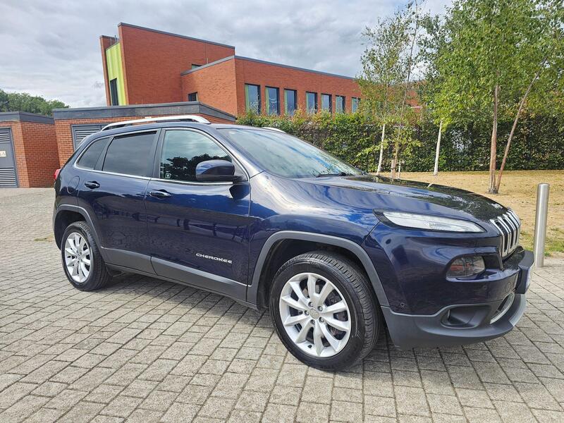 Jeep Cherokee view 6