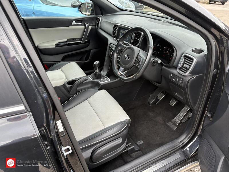 Kia Sportage view 2