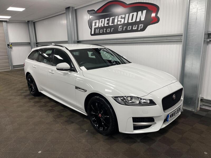 Jaguar XF view 3