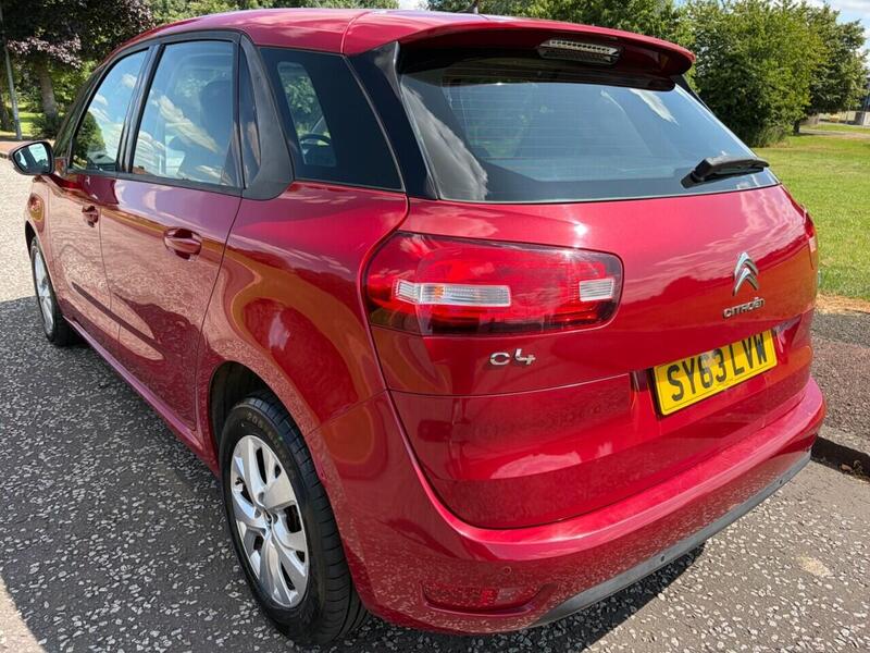 Citroen C4 Picasso view 3