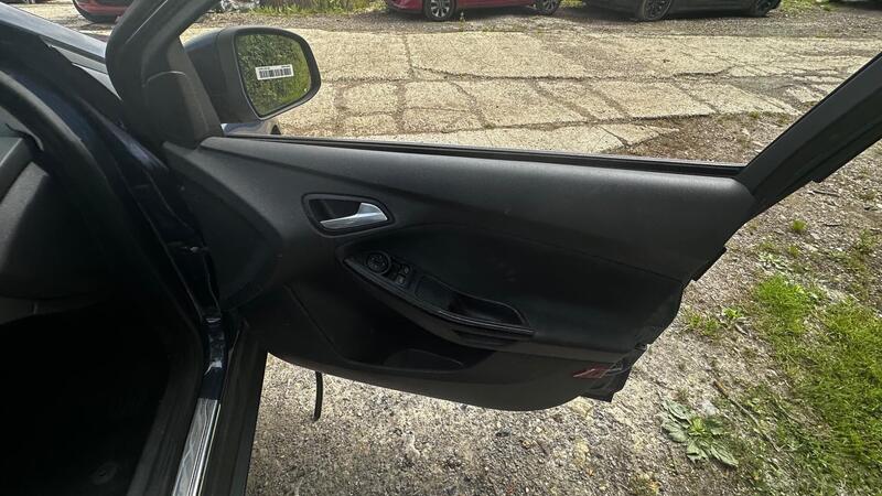2012 Ford Focus — photo 8
