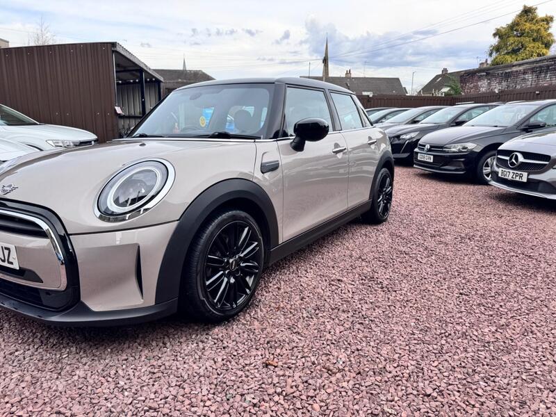 Mini Cooper view 3