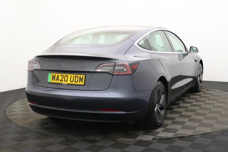 Tesla Model 3 view 4