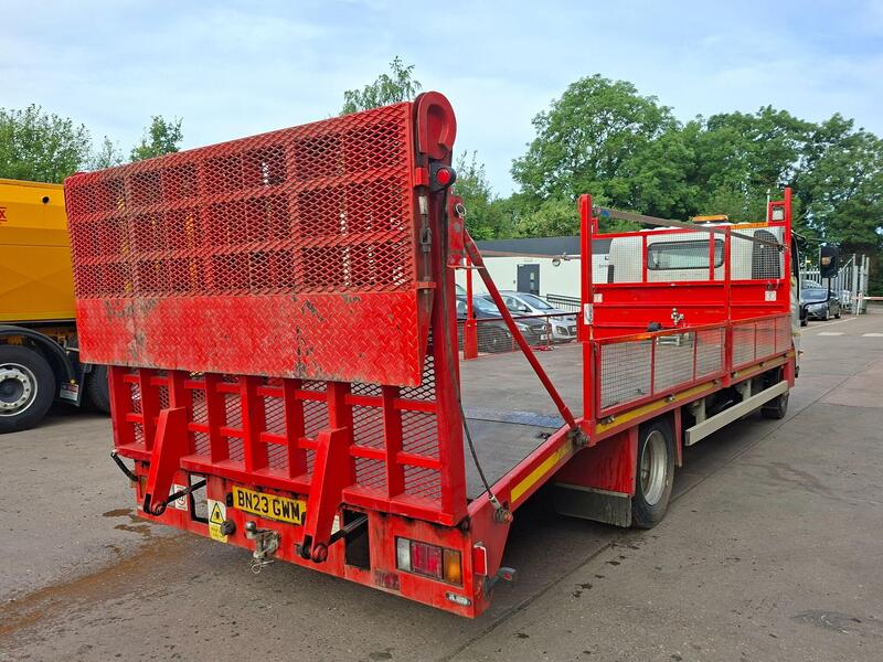 Isuzu N75 190  7.5T Beavertail