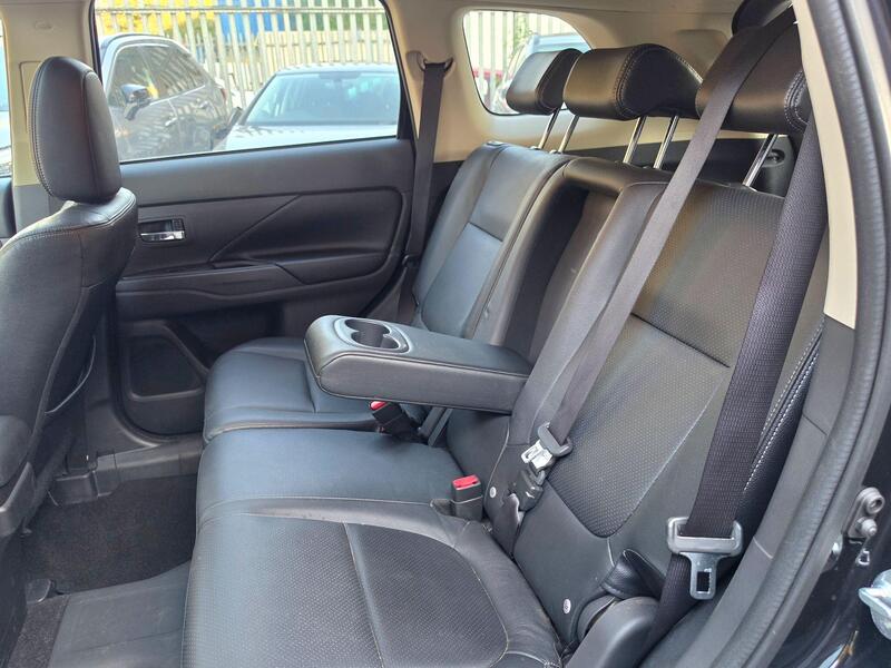 Mitsubishi Outlander 2.0h 12kWh GX4h CVT 4WD Euro 5 (s/s) 5dr thumbnail 31