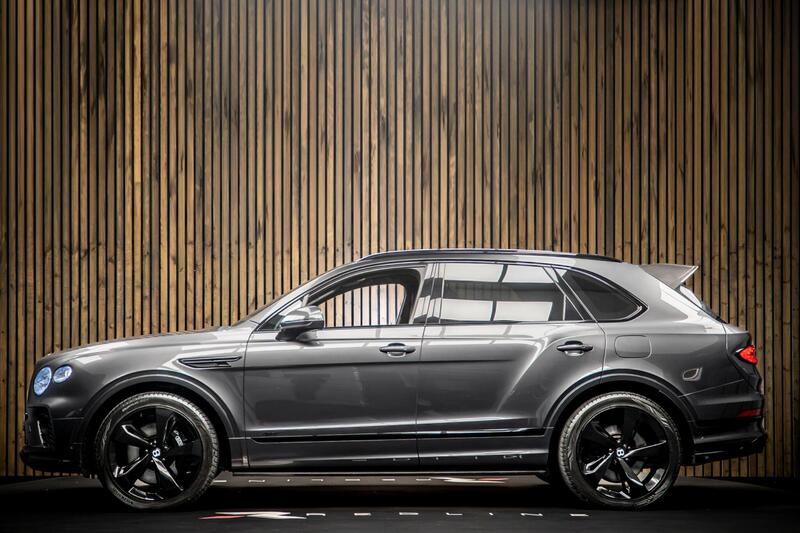 Bentley Bentayga view 7