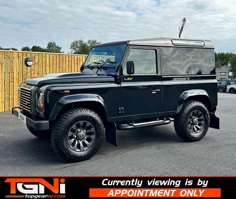 Land Rover Defender view 26