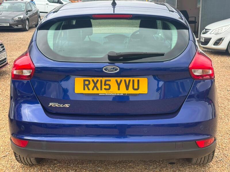 Ford Focus view 6