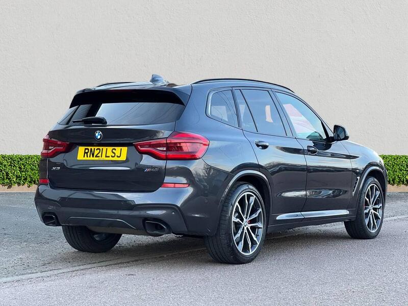 BMW X3 view 7