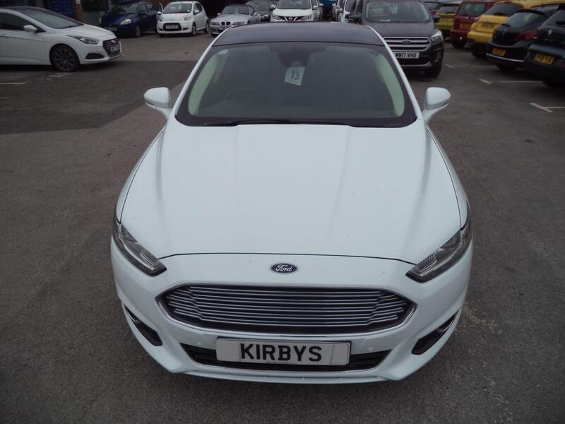 Ford Mondeo view 2