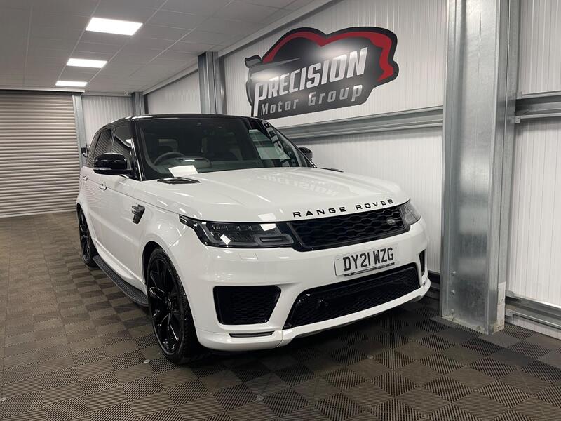 Land Rover Range Rover Sport view 3