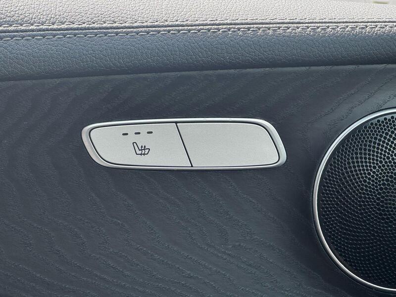 Mercedes-Benz E Class view 2