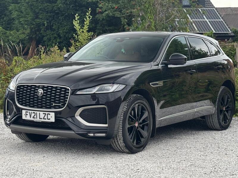 Jaguar F-Pace view 5