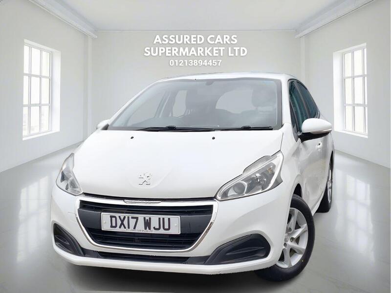 Peugeot 208 view 2
