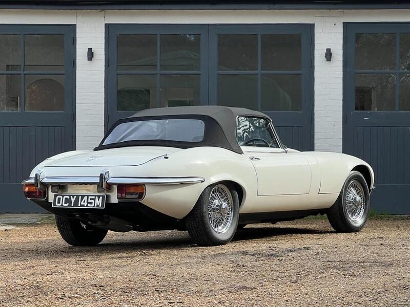 Jaguar E Type view 7