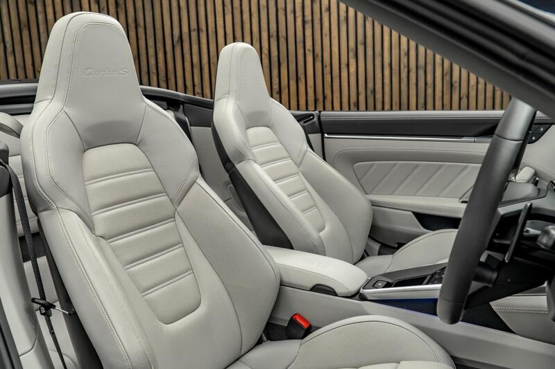 Porsche 911 view 2