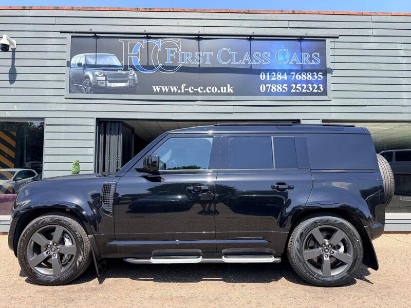 Land Rover Defender 110 view 2