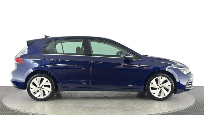 Volkswagen Golf view 3