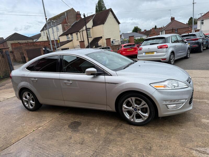 Ford Mondeo view 6