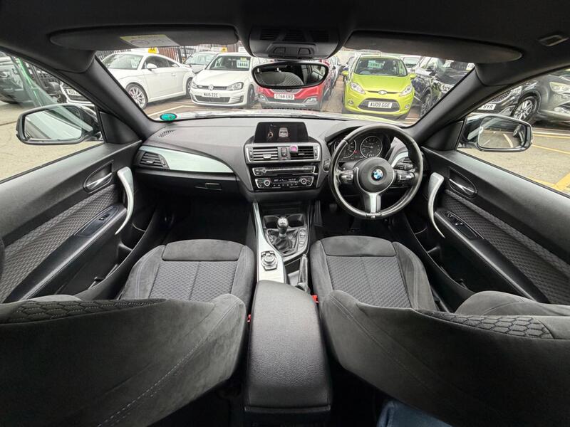 BMW 1 Series view 4