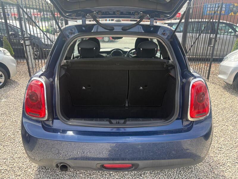 Mini Cooper view 7