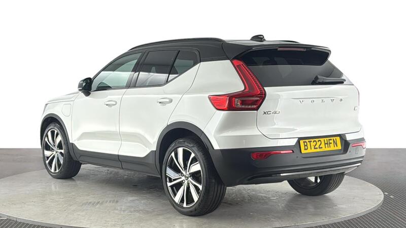 Volvo XC40 view 6