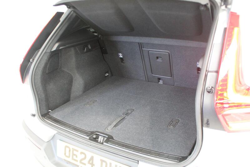 2023 Volvo XC40 in Silver — image 27 of 73