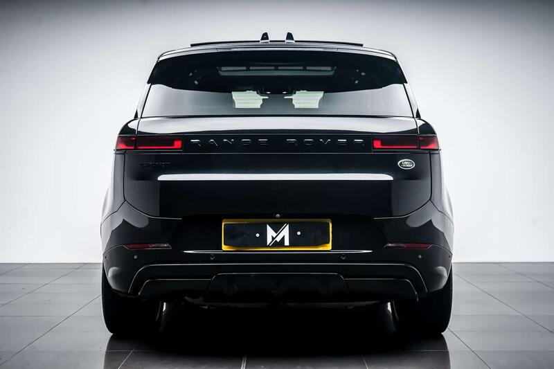 Land Rover Range Rover Sport view 4