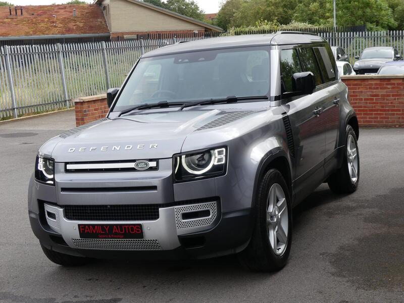 Land Rover Defender 110 view 3