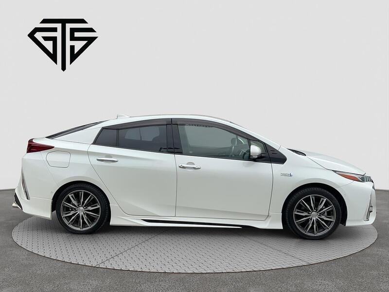 Toyota Prius view 2