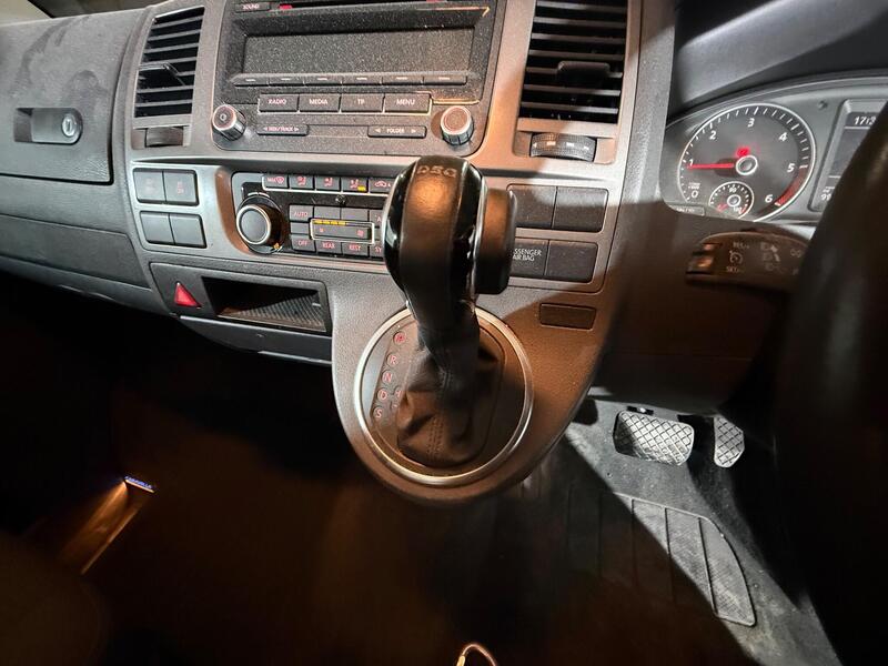 2015 Volkswagen Caravelle — photo 18