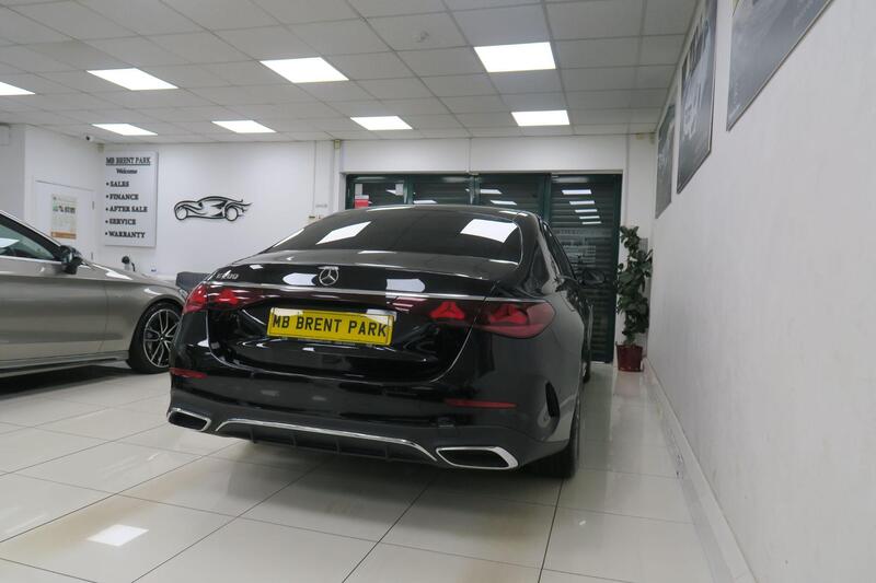 Mercedes-Benz E Class view 6