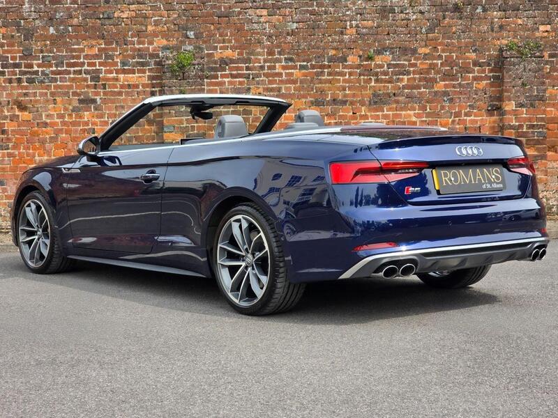 Audi S5 view 3