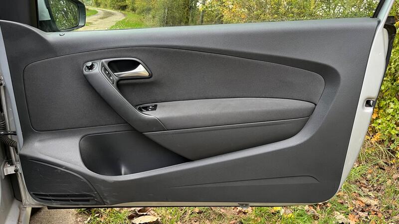 2013 Volkswagen Polo — photo 35