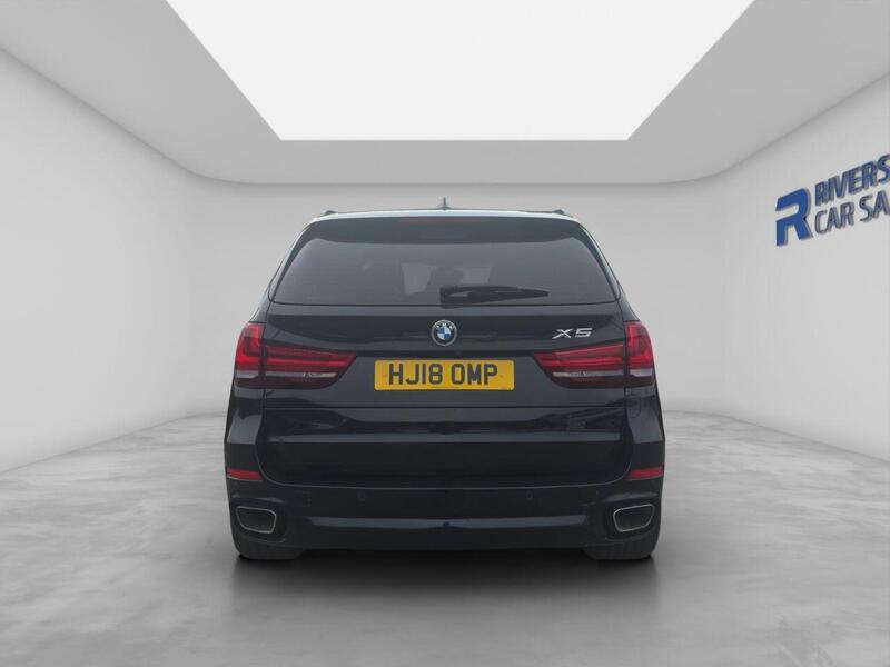 BMW X5 view 5