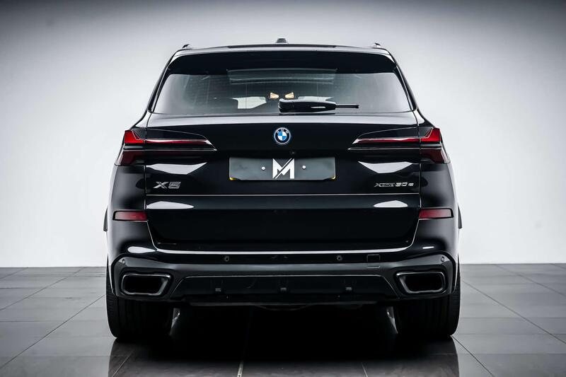 BMW X5 BMW X5 view 4