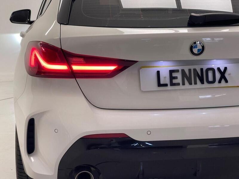 BMW 1 Series view 4