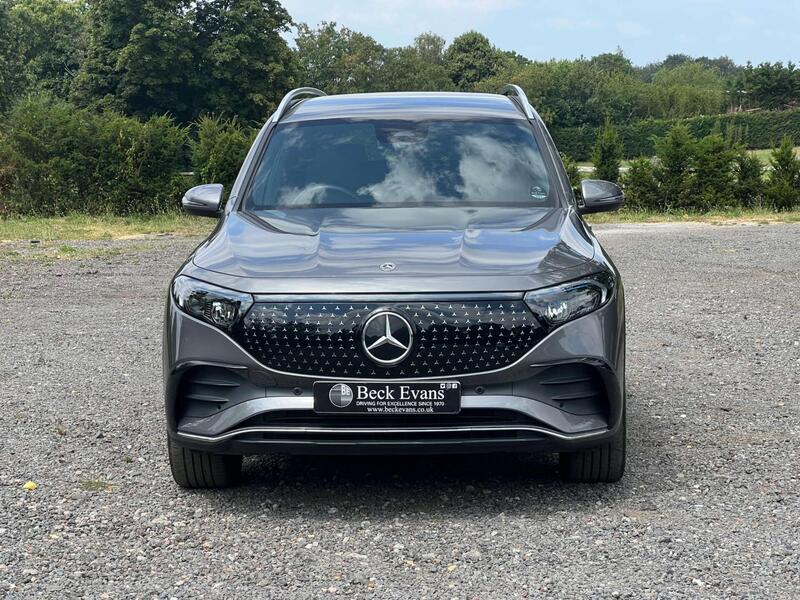 Mercedes-Benz 300 view 2