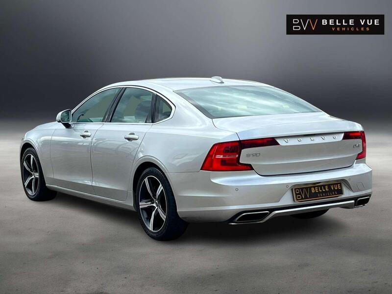 Volvo S90 view 4
