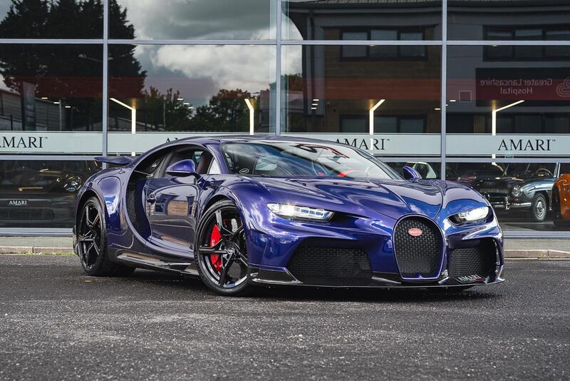 Bugatti Chiron view 6