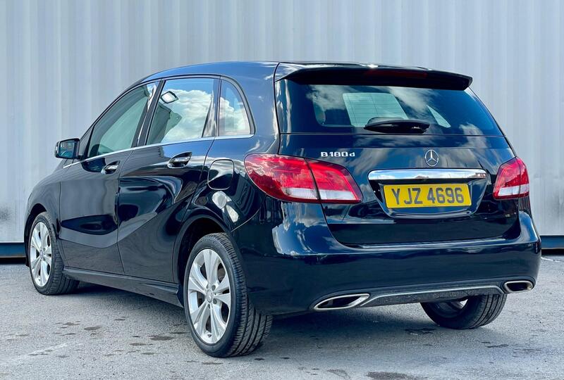 Mercedes-Benz B Class view 3