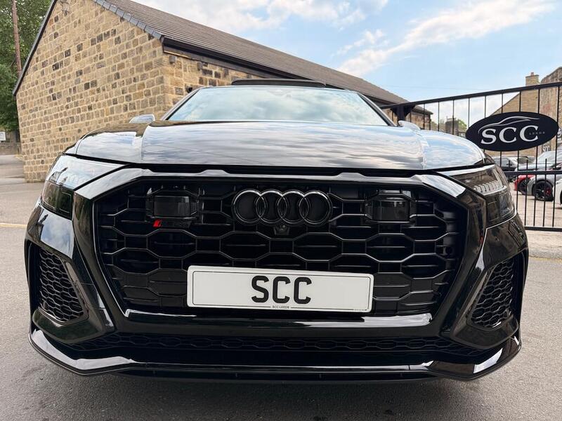 Audi Audi RSQ8 view 3