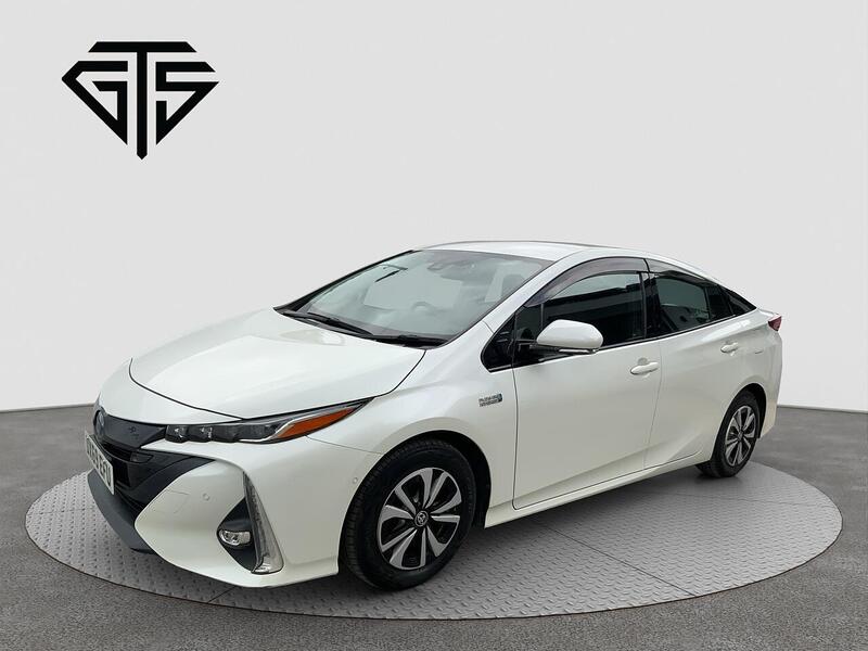 Toyota Prius view 7