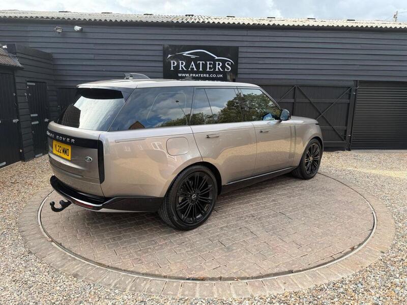 Land Rover Range Rover view 4