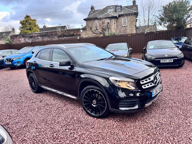 Mercedes-Benz Mercedes-Benz GLA view 5