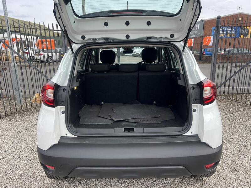 Renault Captur view 6