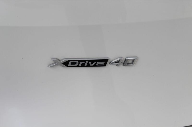 2022 BMW iX in White — image 46 of 88