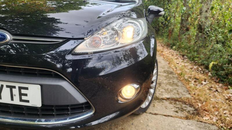 2012 Ford Fiesta — photo 15