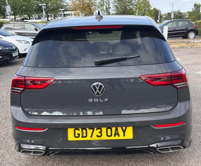 Volkswagen Golf view 4